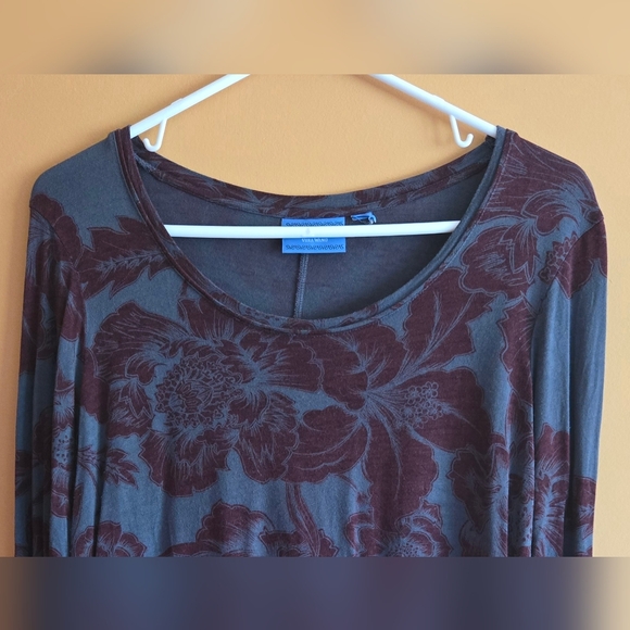 Vera Wang top, size M-L - Picture 2 of 6